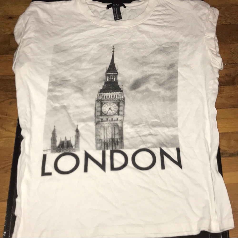 FOREVER 21 t shirt